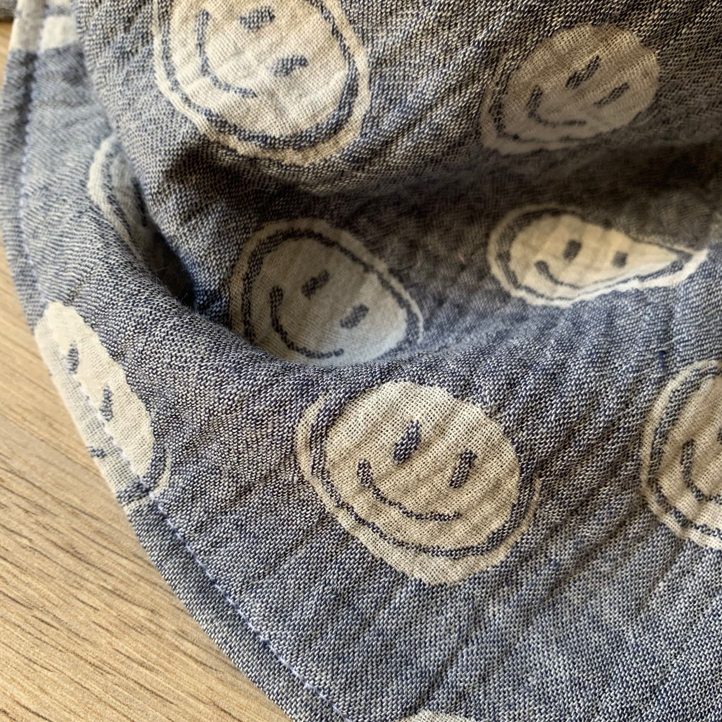 Dreieckstuch "Smileys navy/ecru"